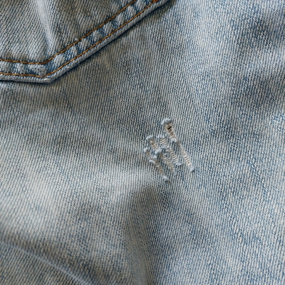 🔴Buy 2 - Get 1 -- AEO Men's Distressed Cut-Off Jean Shorts, Size 28 - Picture 6 of 13